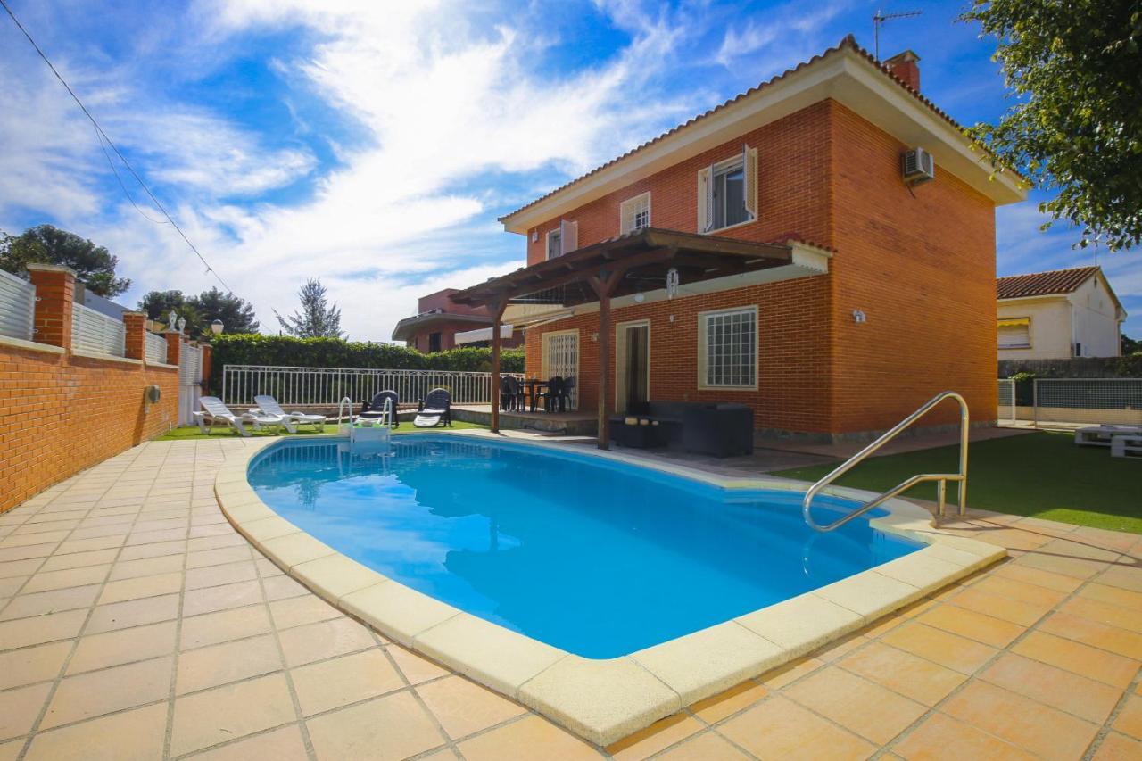 Villa Pluma Planet Costa Dorada - Only Families ซาลอว์ ภายนอก รูปภาพ